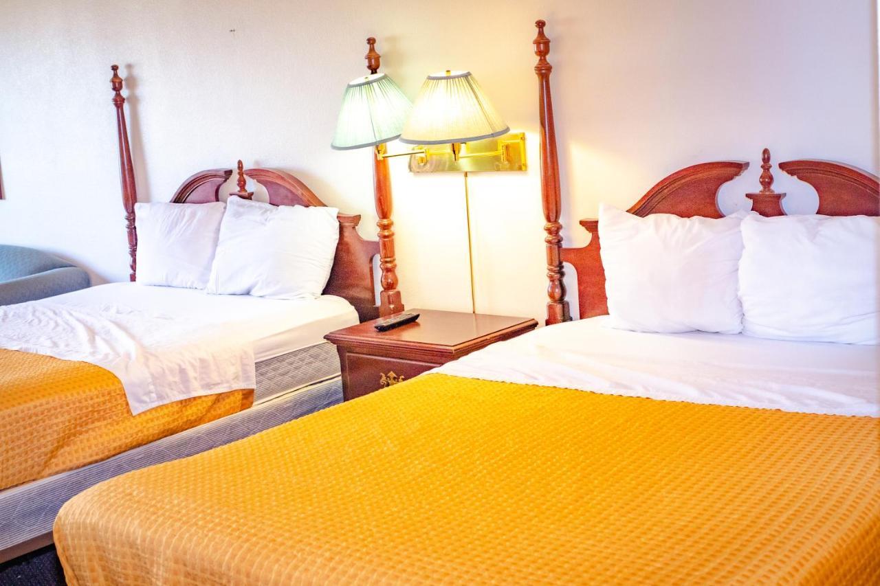 Cozy House Inn & Suites By Marifah Williamsburg Exteriör bild