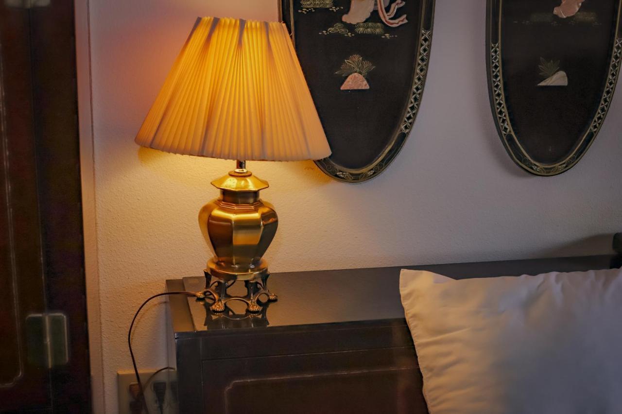 Cozy House Inn & Suites By Marifah Williamsburg Exteriör bild