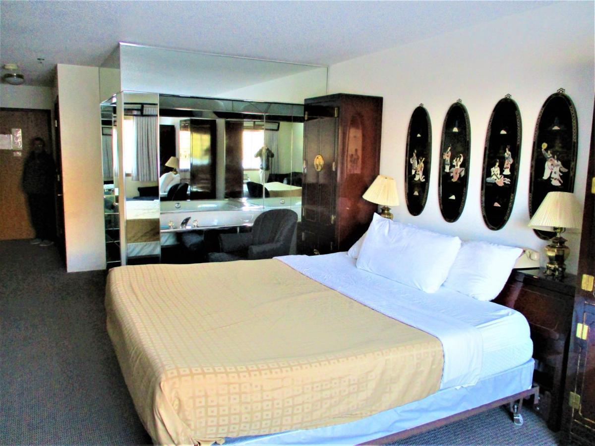Cozy House Inn & Suites By Marifah Williamsburg Exteriör bild